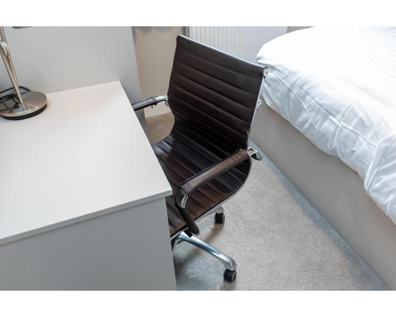 Uno Hotel Heathrow Windsor Слау Стая снимка